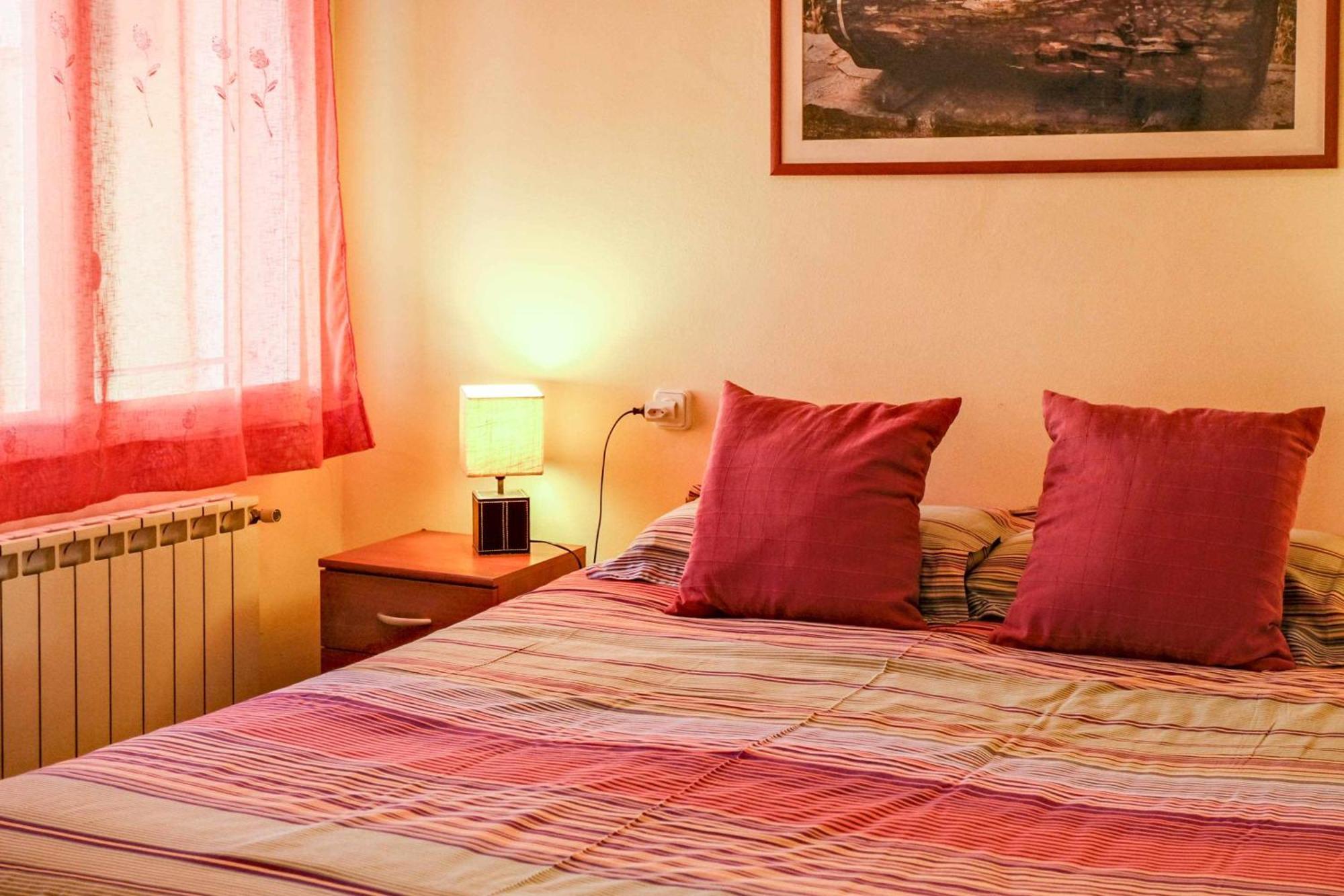 Can Camps Besalu Casa Planta Baja Con Jardin Zewnętrze zdjęcie