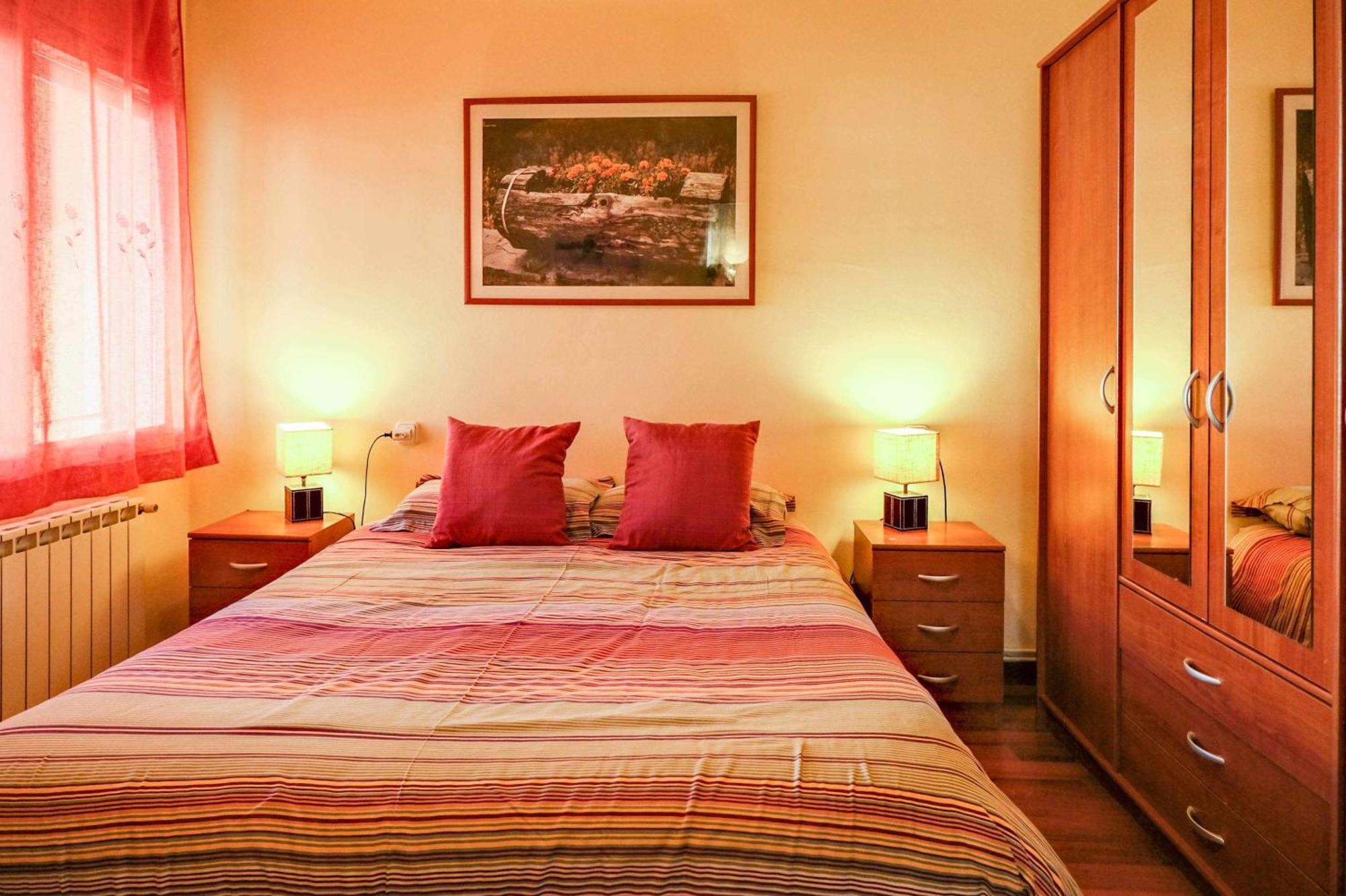 Can Camps Besalu Casa Planta Baja Con Jardin Zewnętrze zdjęcie
