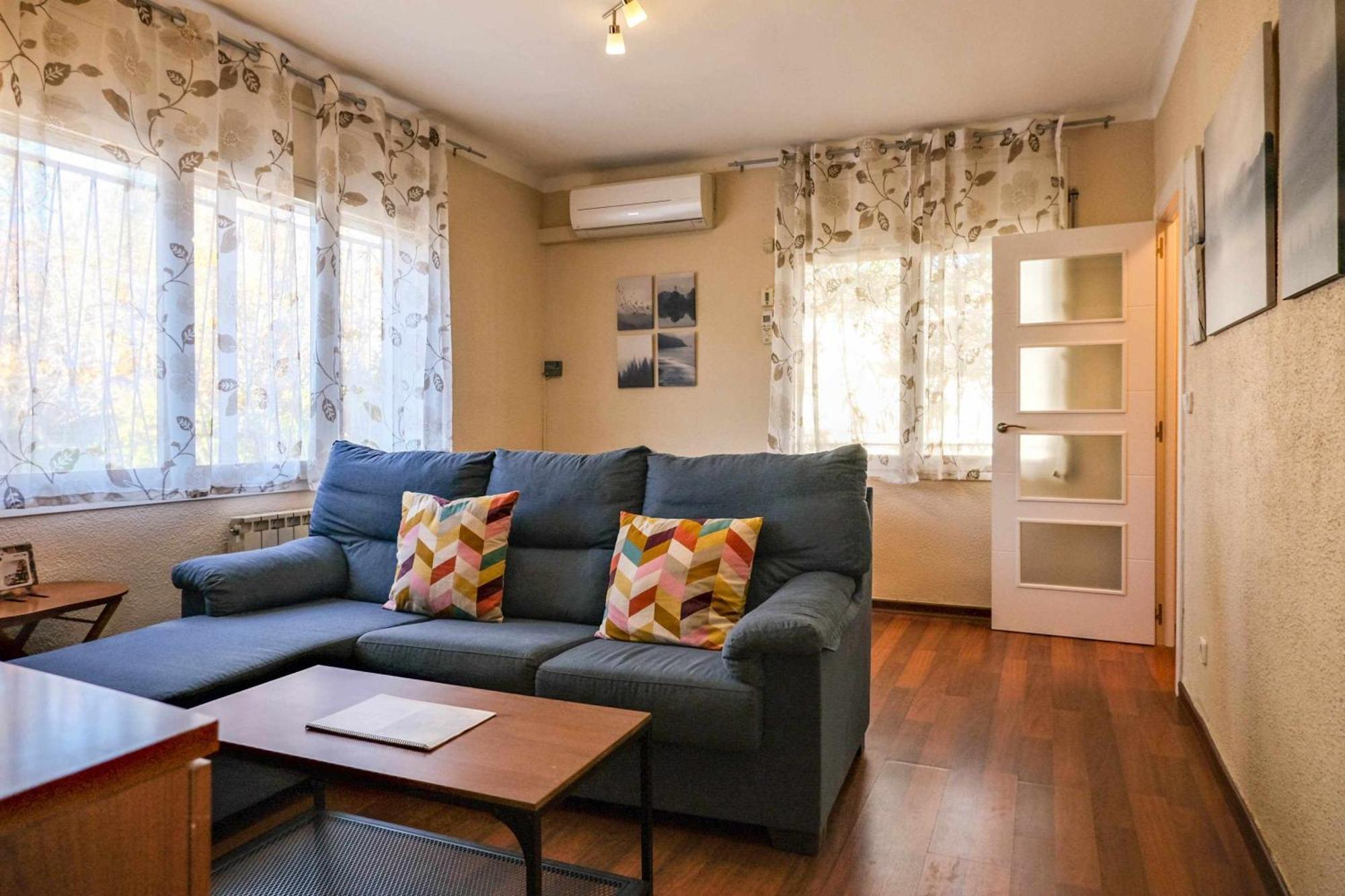 Can Camps Besalu Casa Planta Baja Con Jardin Zewnętrze zdjęcie